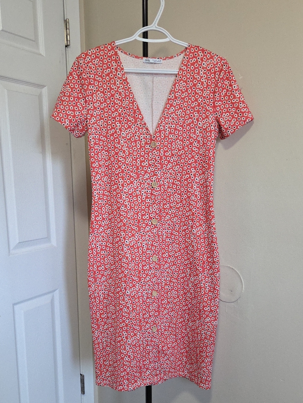 Zara Red Floral Button-Front Mini Dress